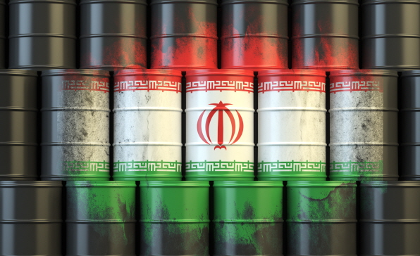 [이슈트렌드] 이란, 원유와 석유화학제품 수출 증대를 통한 재정 적자 감축 노력