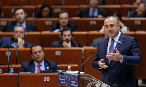 [포토] 유럽의회에서 연설하는 터키 외무장관