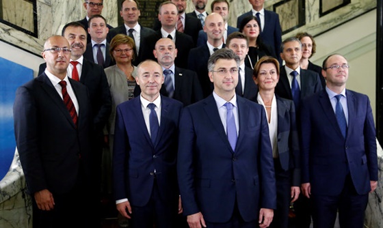 [포토] 크로아티아 의회, 새로운 정부 승인해 