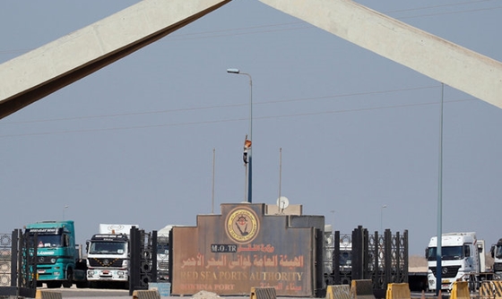 [포토] 이집트, 수에즈 운하에서의 선적요금 인하 결정