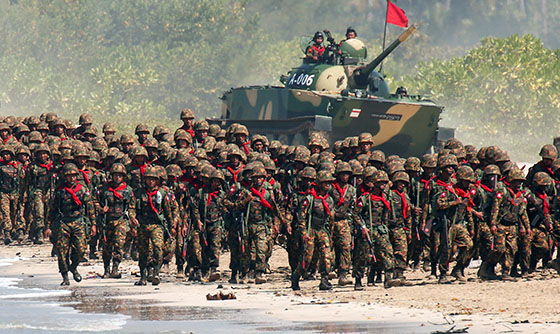 [포토] 미얀마, 군부대 훈련 실시