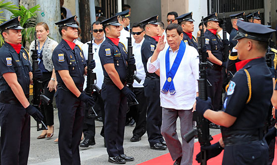 [포토] 필리핀 대통령, 부패 척결 의지 표명